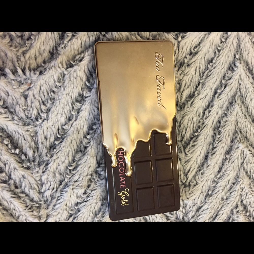 Too faced chocolate gold pallet